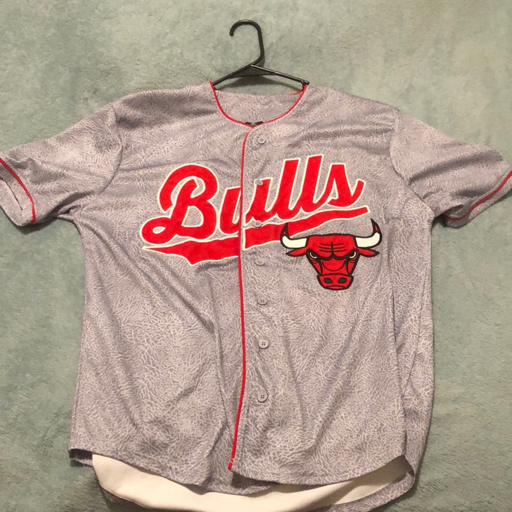 Chicago Bulls Baseball Jersey Size Large